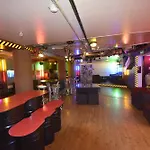 Auberge De Jeunesse Hi Paris Le D\'Artagnan