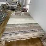 Grand Appartement Au Rez De Chaussee En Plein Coeur De Paris