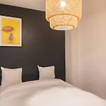 Spacious Apartment Near The Champs De Mars