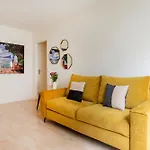 Paris Arsonval Design Residence