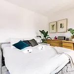 Guestready - Charming Apartment On The Top Floor