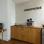 Artisan Lofts Courtyard Opera