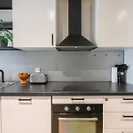 Charming 1-Bed Newly Renovated Close To The Centre And Montmartre