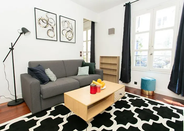 Sacre Coeur - Montmartre City Apartment