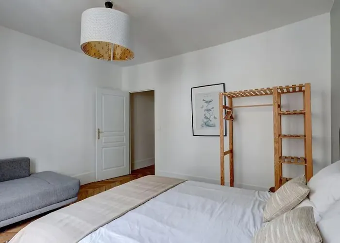 Louvre Montorgueuil Historical Center 3Br II