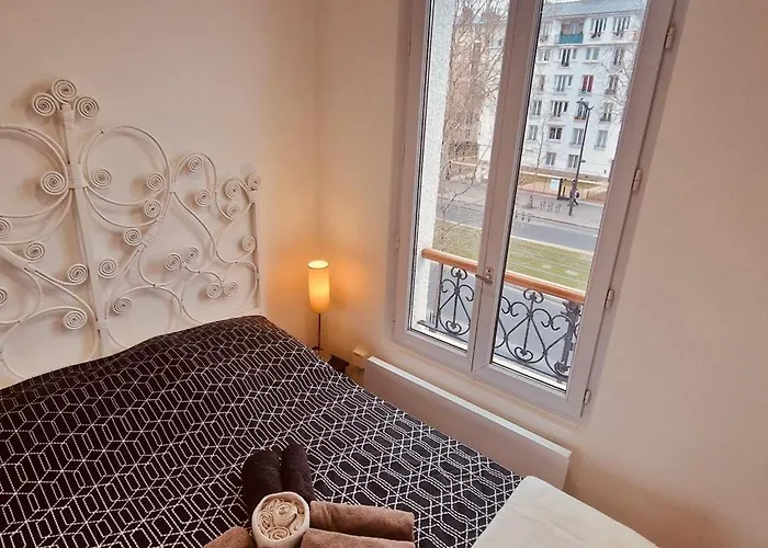 Villa Des Tulipes In Paris