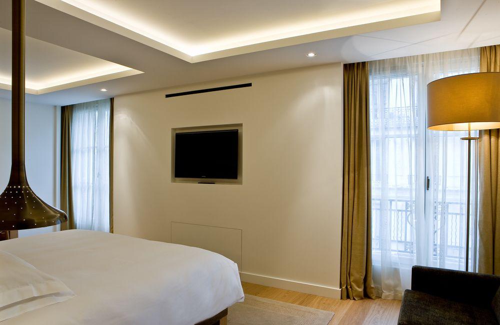 Hotel Marignan Champs-elysees