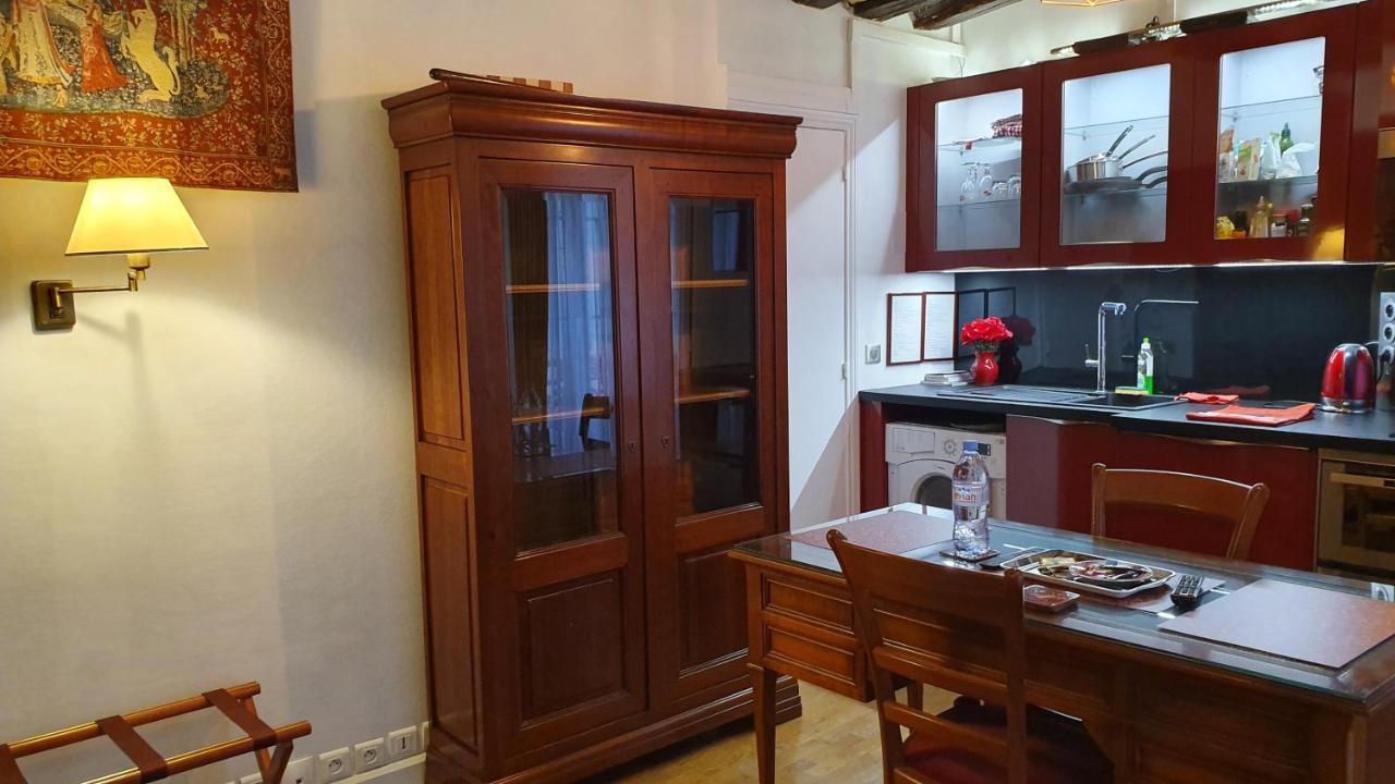 Bernardo 42 Galande Apartment *