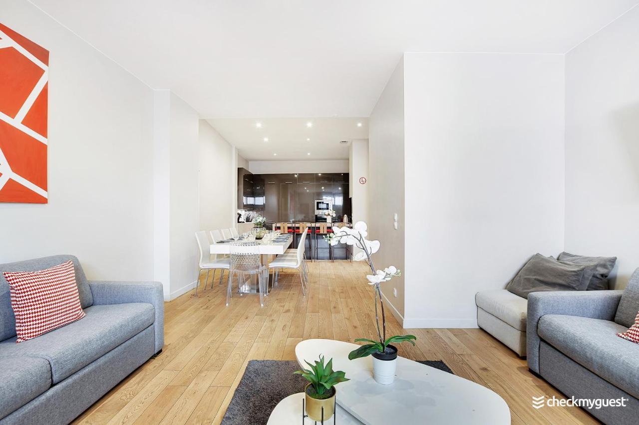 Magnifique Loft Atelier Parisien 180m2. Appartement