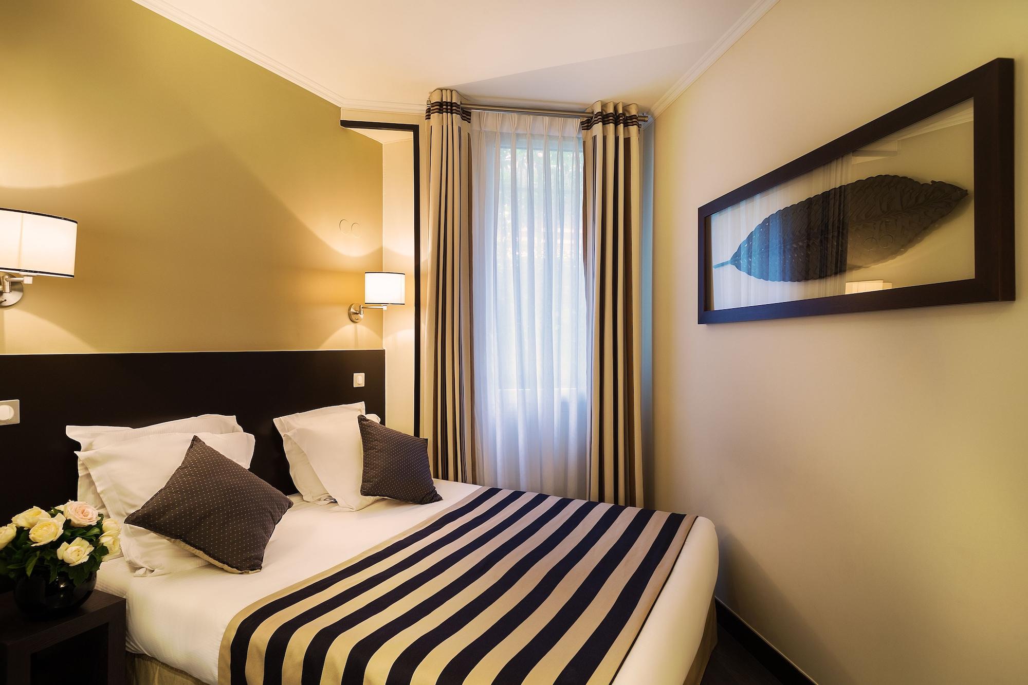 Arc Elysees Hotel 3*