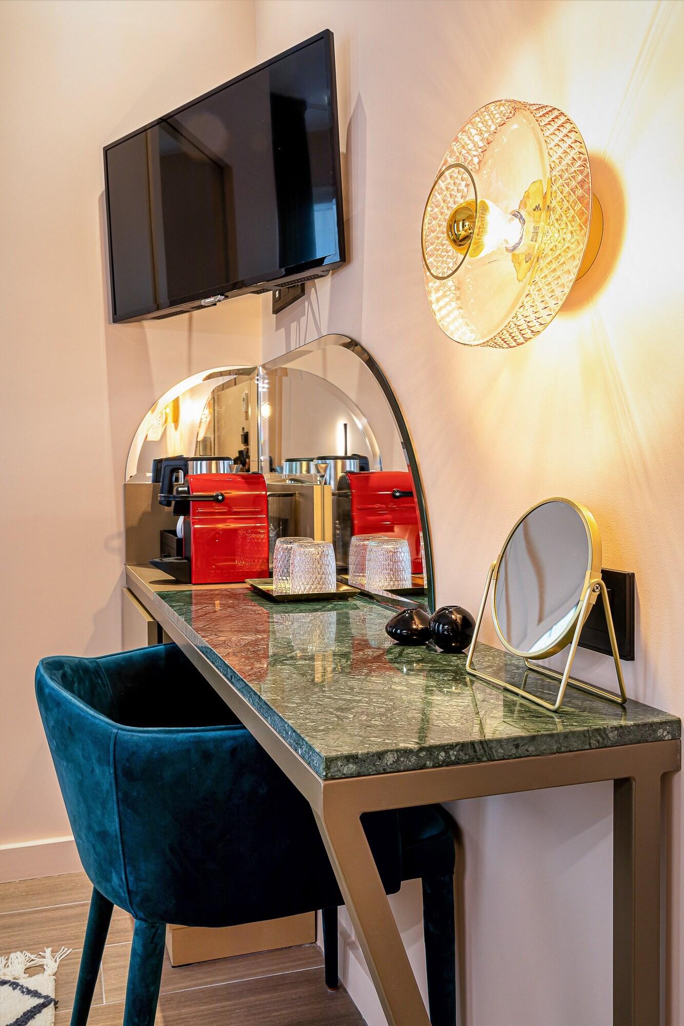 Veryste Hotel 4*