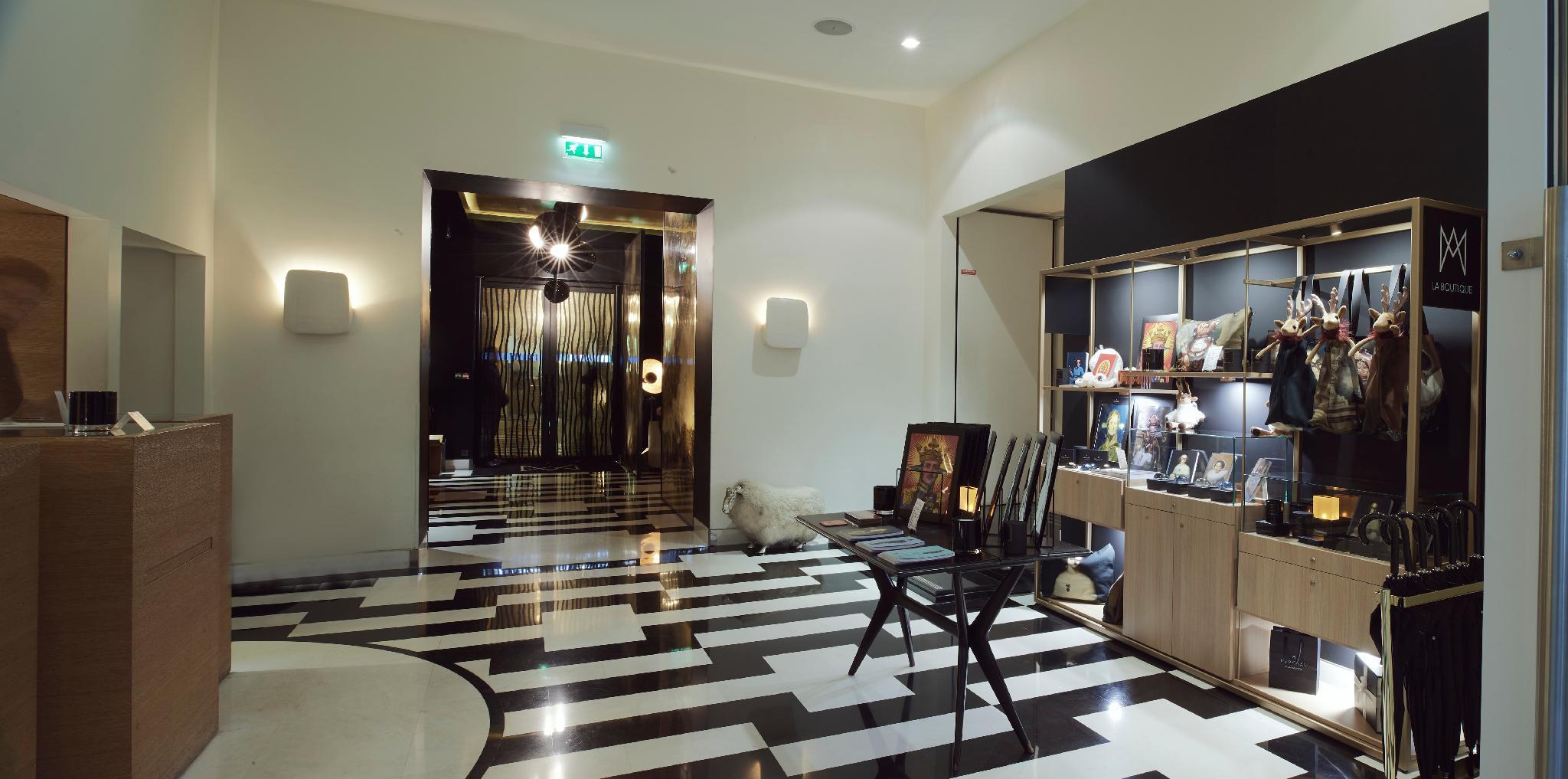 Marignan Champs-elysees Hotel