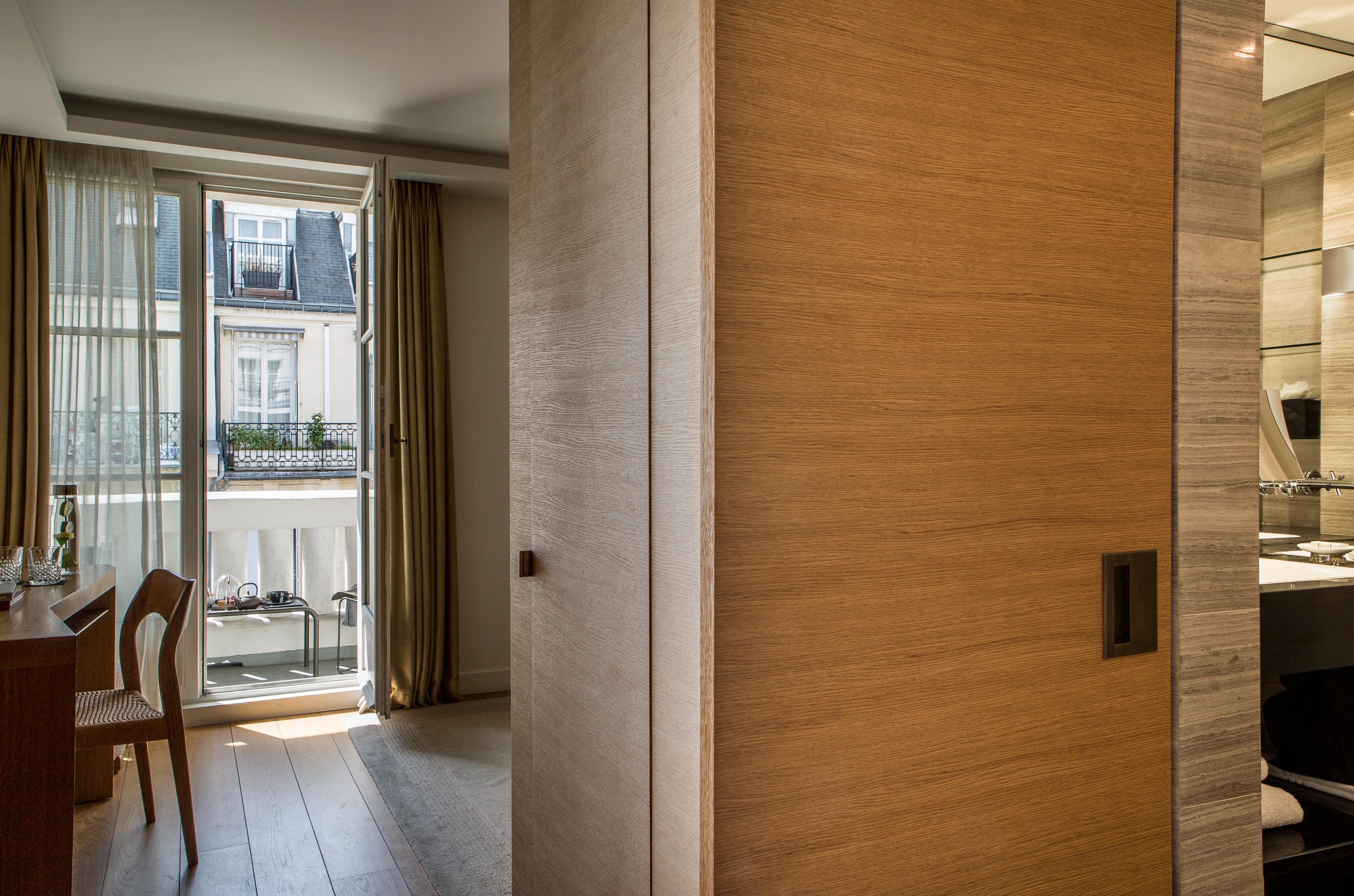 Hotel Marignan Champs-elysees 5*