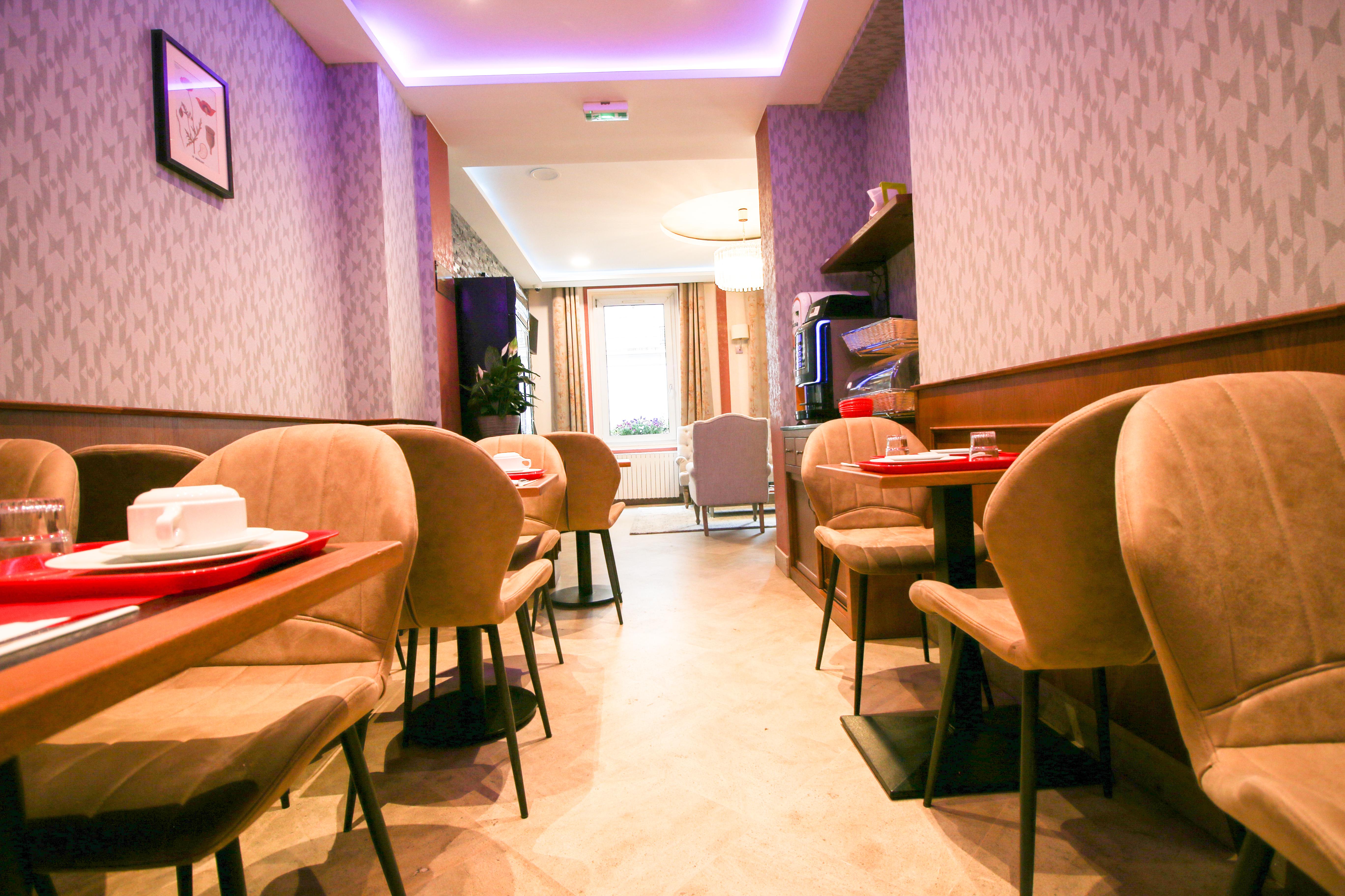 Parc Hotel 3*