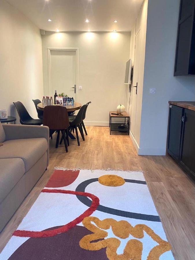 07 Flat Of Grand Boulevard Apartment Paris