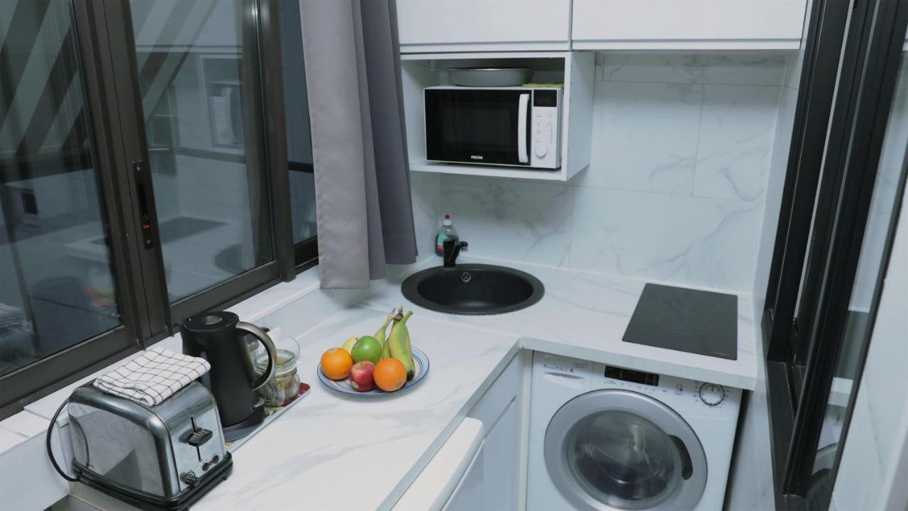 Near Arc De Triomphe-champs Elysees Apartment *
