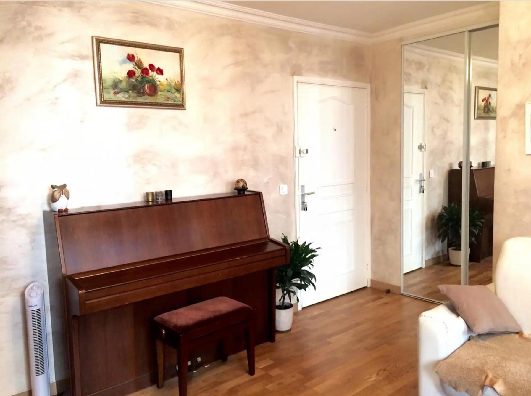 Apartment 2 Pieces Lumineux Et Calme A *