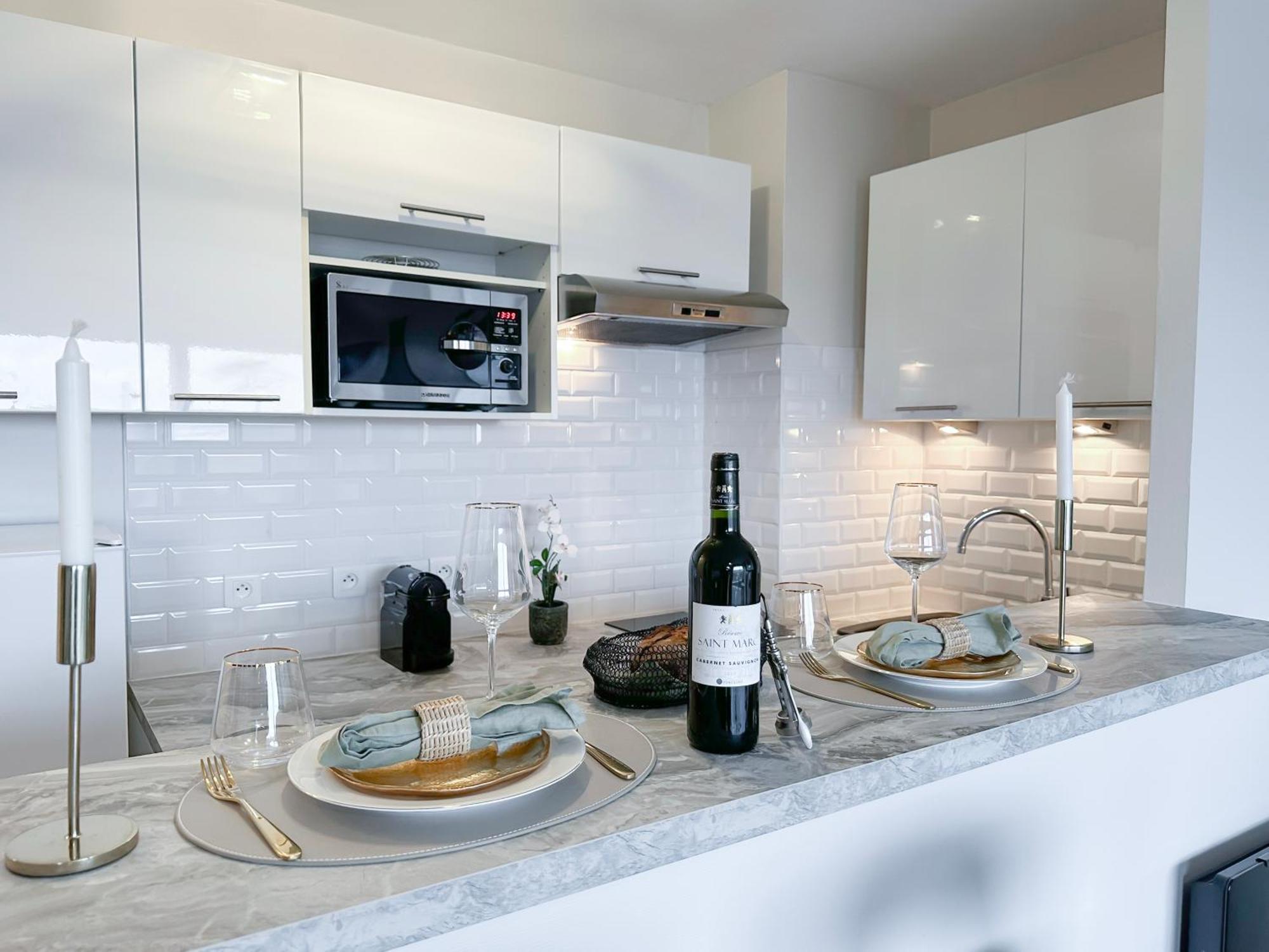 Beautiful Panoramic Terraced In Apartment *