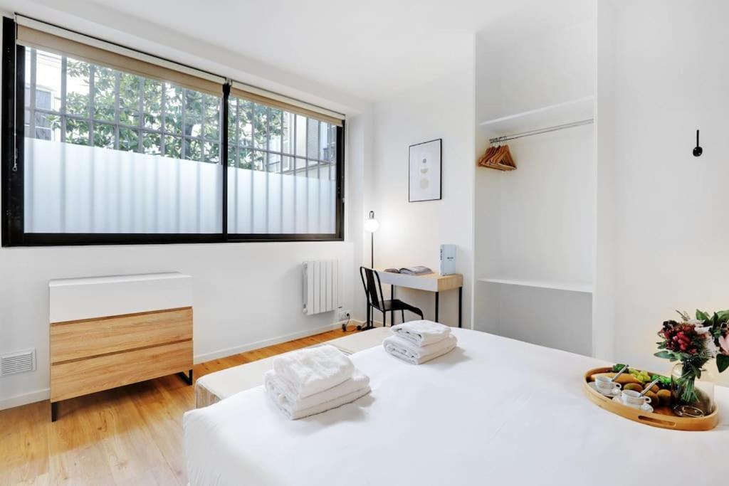 Charming For 4 People - Le Marais Appartement