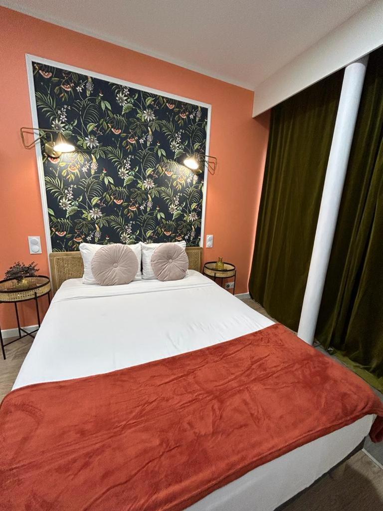 Apartment Stylish Modern Studio Paris