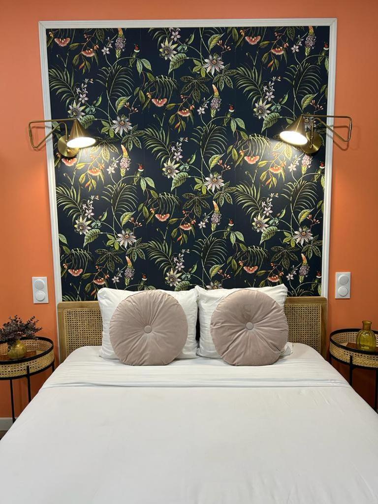 Stylish Modern Studio Paris