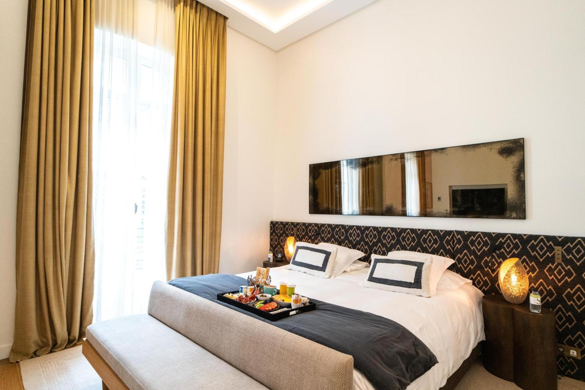 Marignan Champs-elysees Hotel