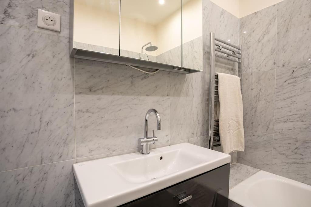 Appartement Chic Flat 2 Georges V