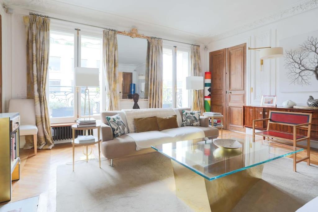 Chic Flat 2 Georges V *