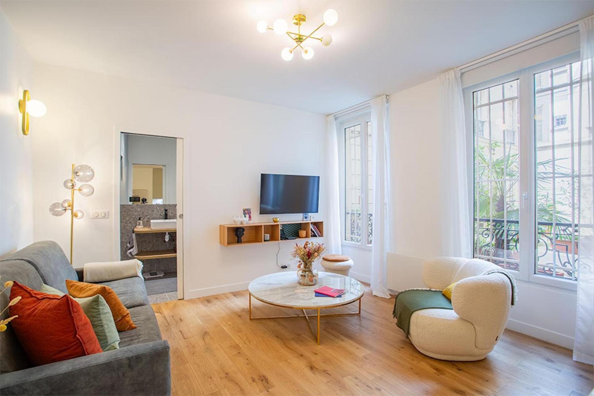 Appartement Montmartre Rochechouart - 1 Bed *