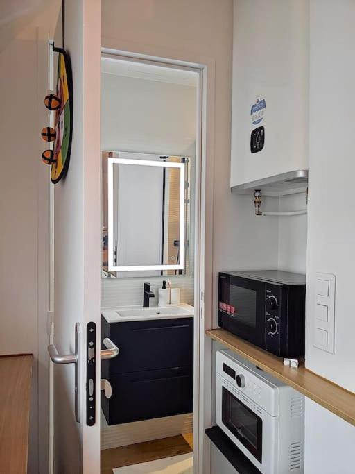 12eme Appartement *