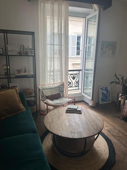 Cosy Coeur Ix Apartment