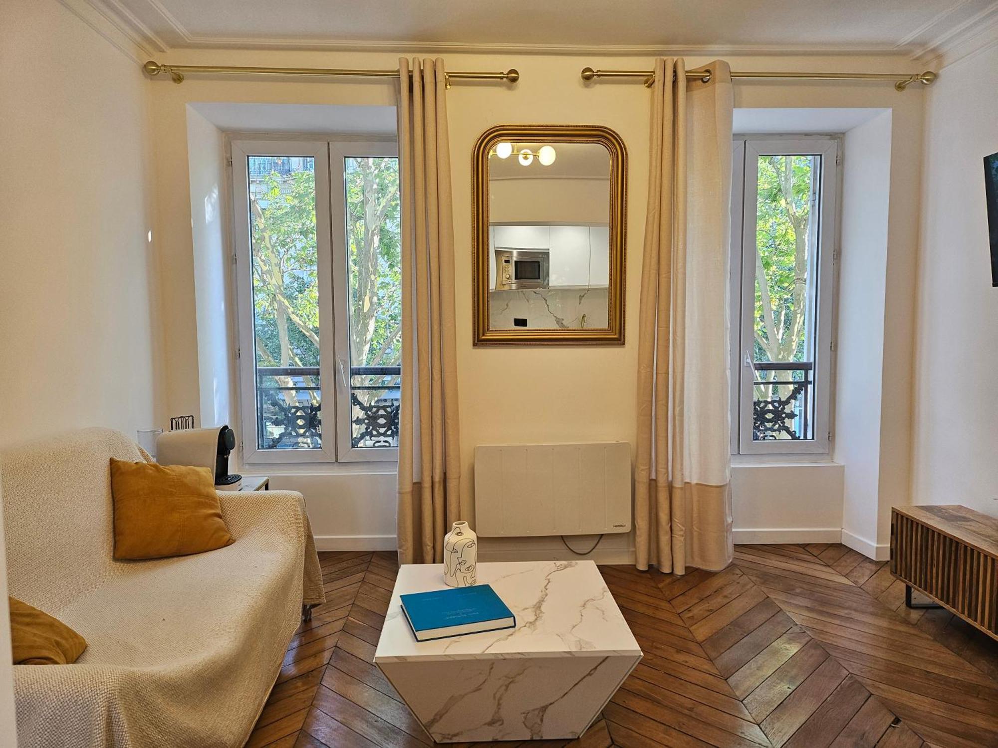 Highstay Champs Elysees Arc De Triomphe