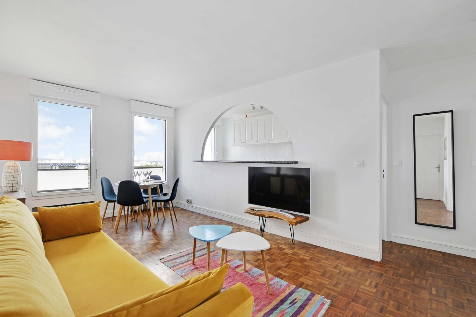 Amazing Panoramic View Facing Parc De La - 4p Apartment Paris