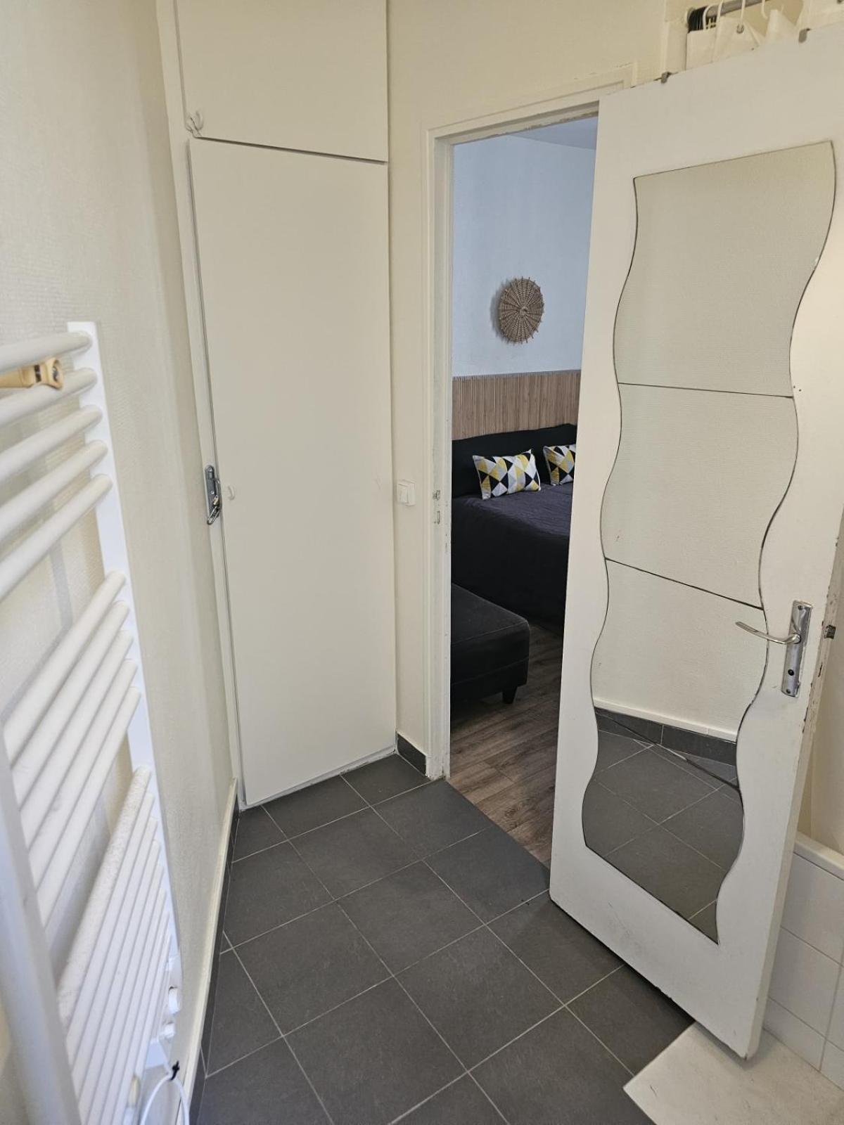Apartment Cozy In The Heart Of The 10th
