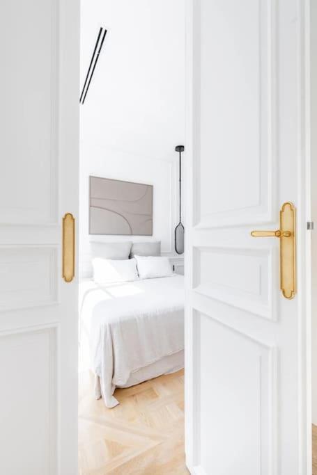 De Luxe Marais Apartment *