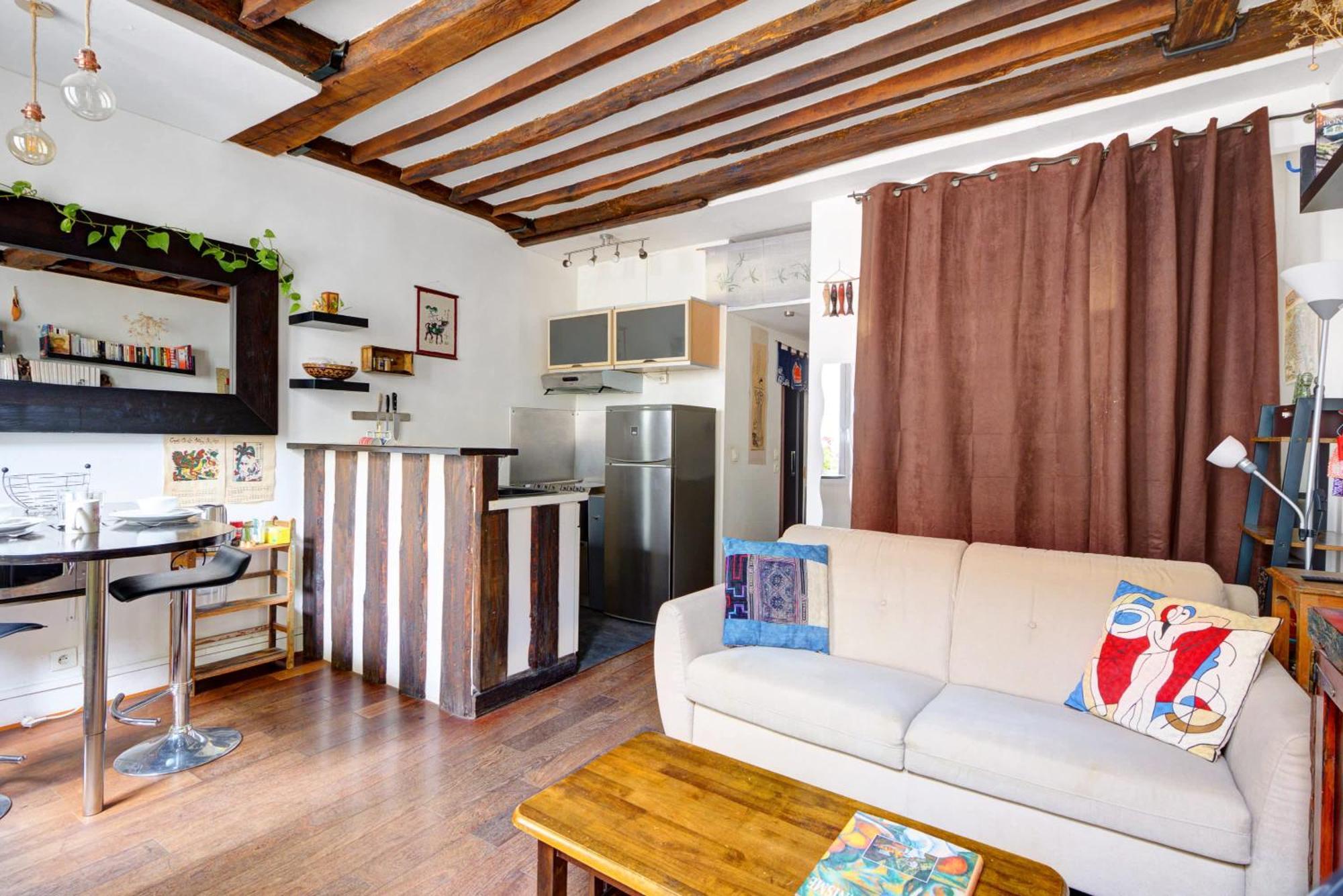 Charming In The Heart Of Le Marais Apartment