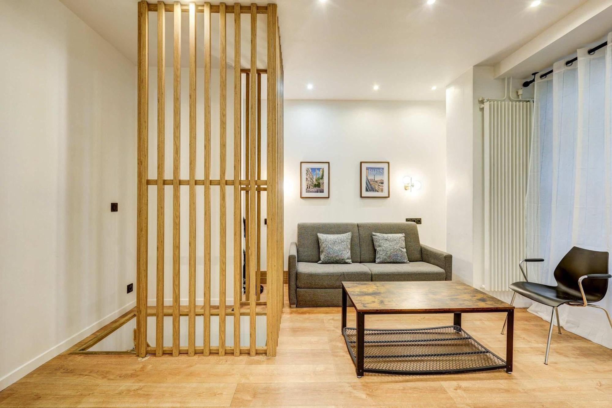 Modern And Renovated Next To Sacre-coeur Appartement