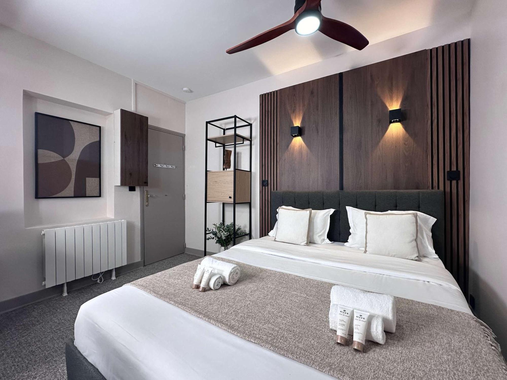 Charming Studio In Porte De Versailles Apartment