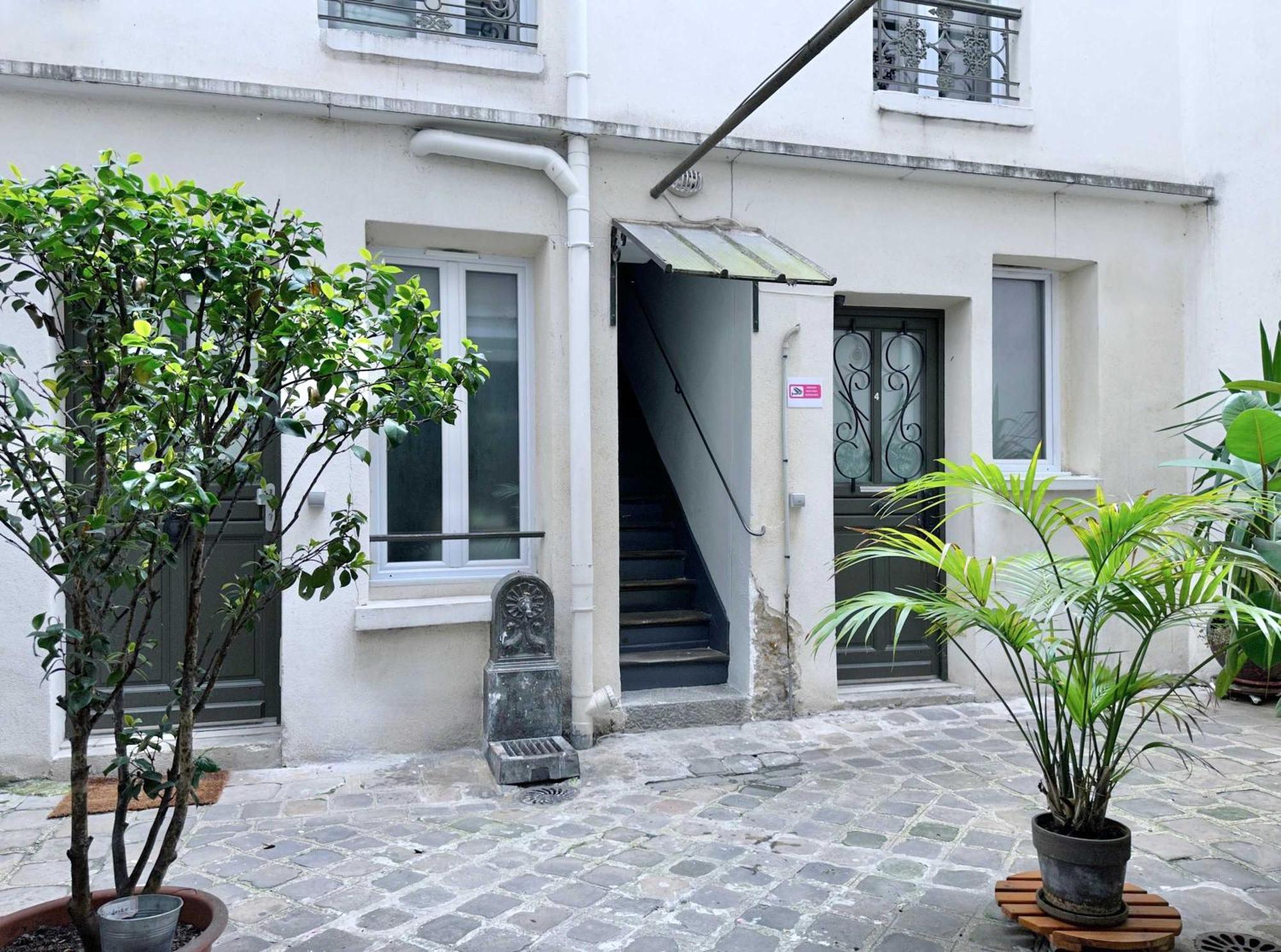 Charming Studio In Porte De Versailles Apartment