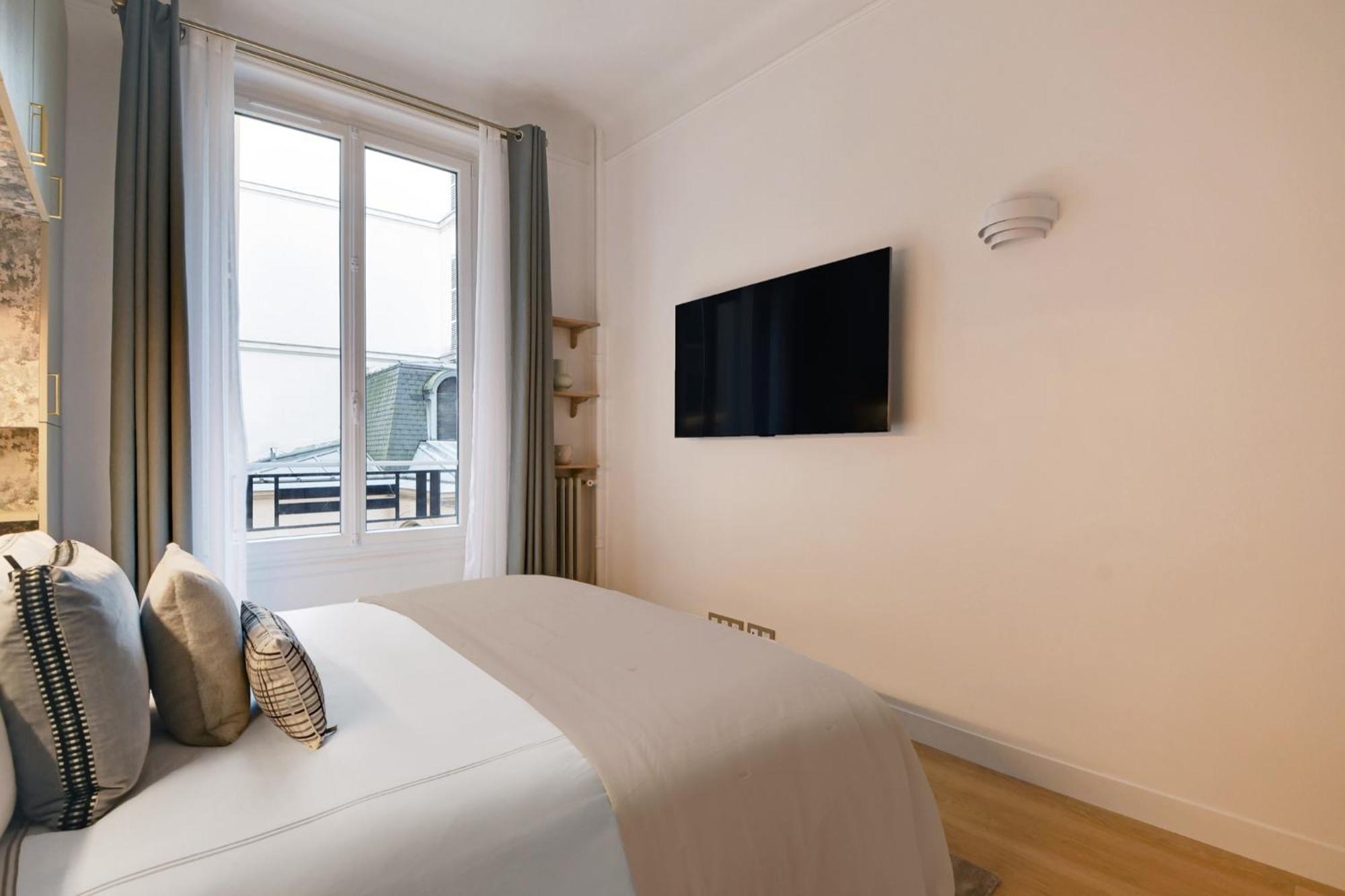 Apartment Saint Honore Paris