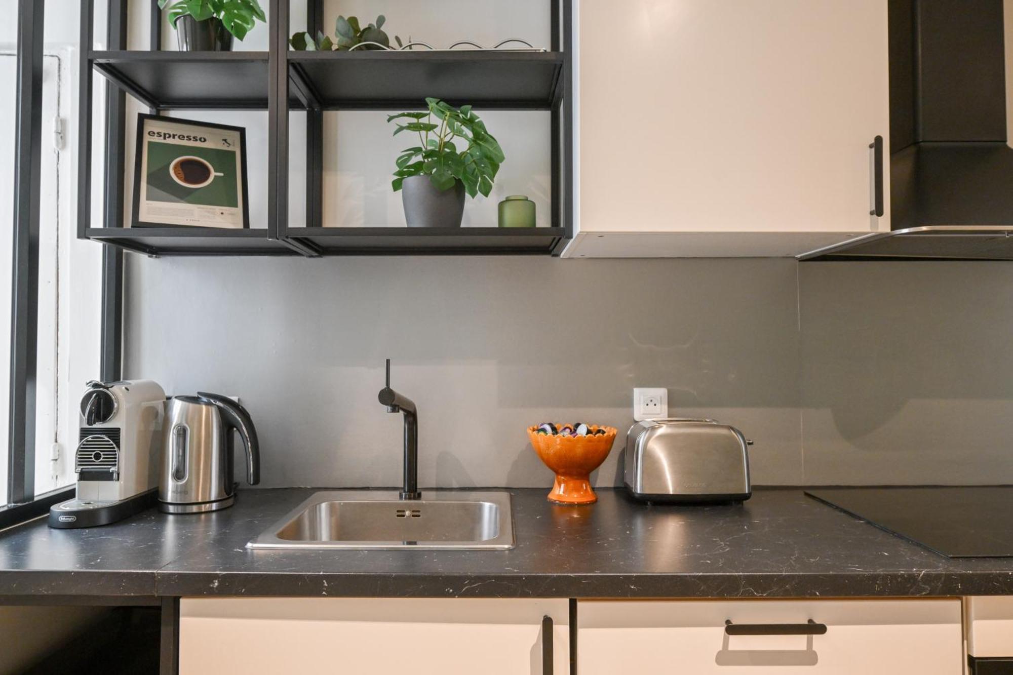 Charming 1-bed Newly Renovated Close To The Centre And Montmartre
