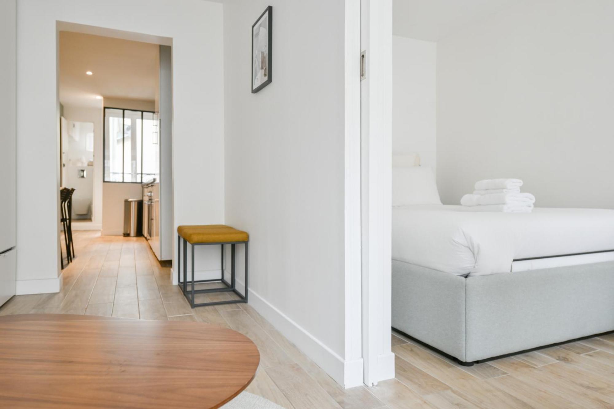 Charming 1-bed Newly Renovated Close To The Centre And Montmartre Apartment *