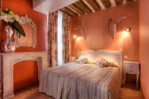 Hotel Saint-paul Le Marais 3*