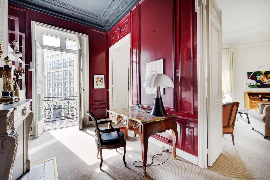 Haussmann 168 * Paris