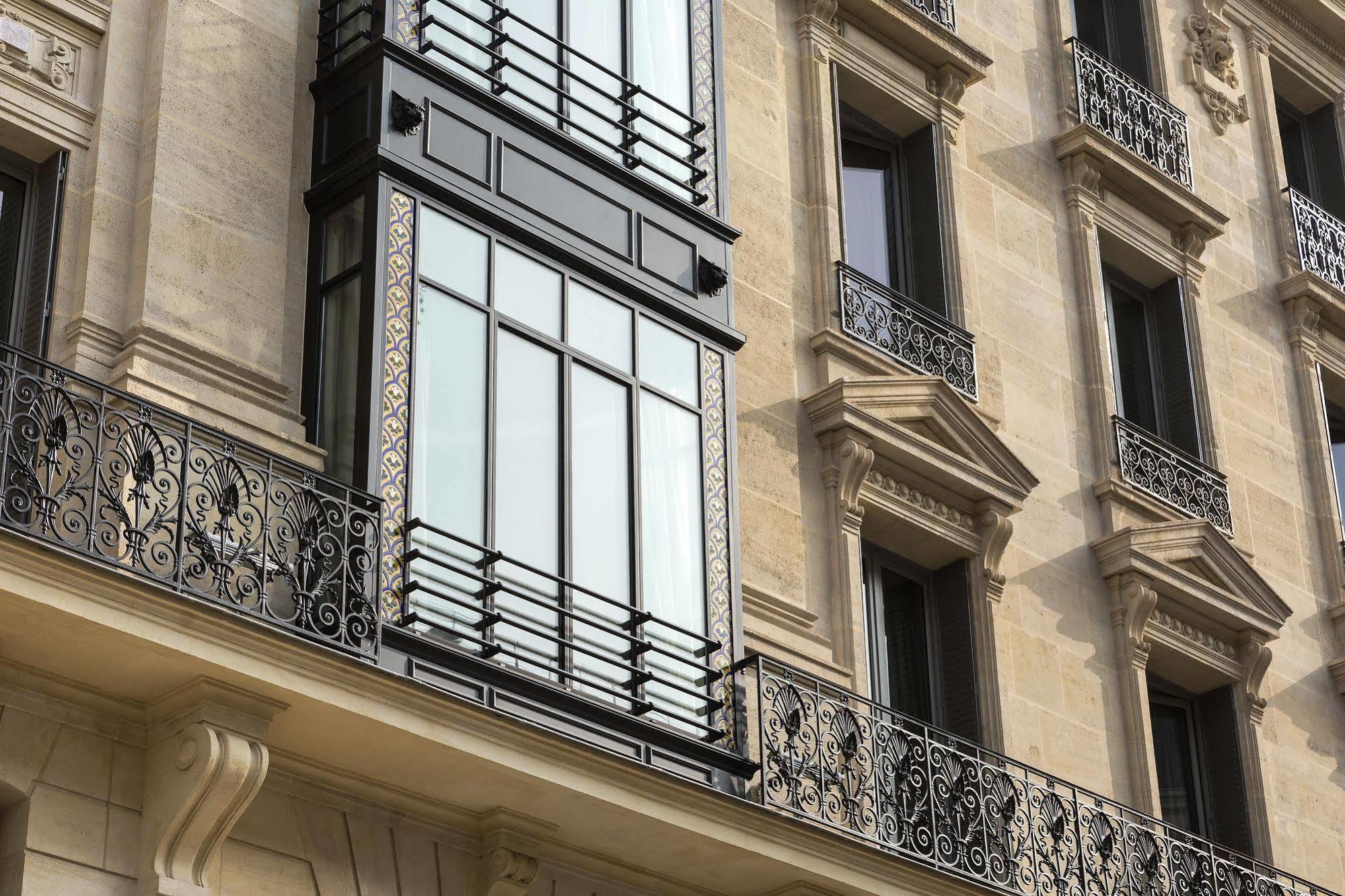 La Clef Tour Eiffel By The Crest Collection Hotel Paris