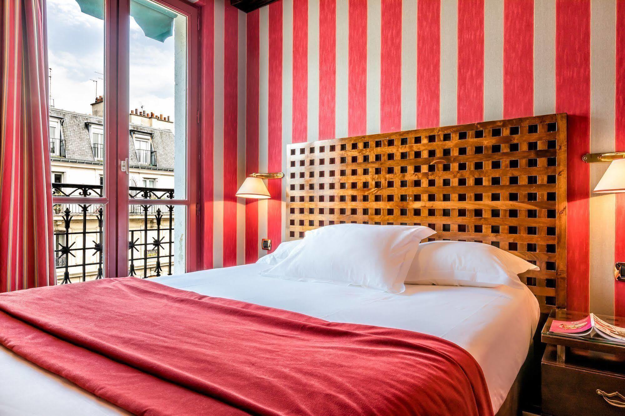 Hotel Pantheon Paris
