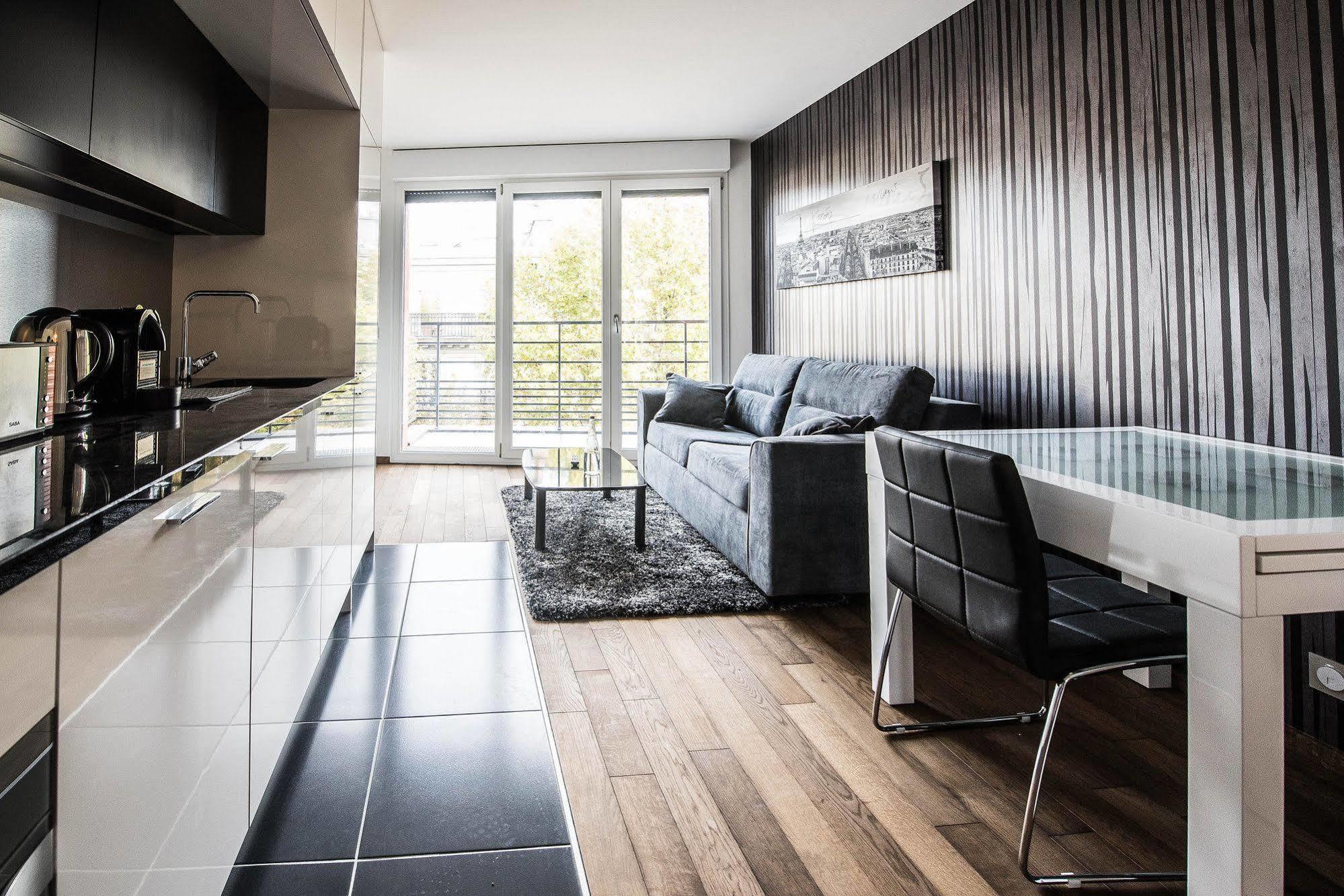 Clichy Apartment Paris