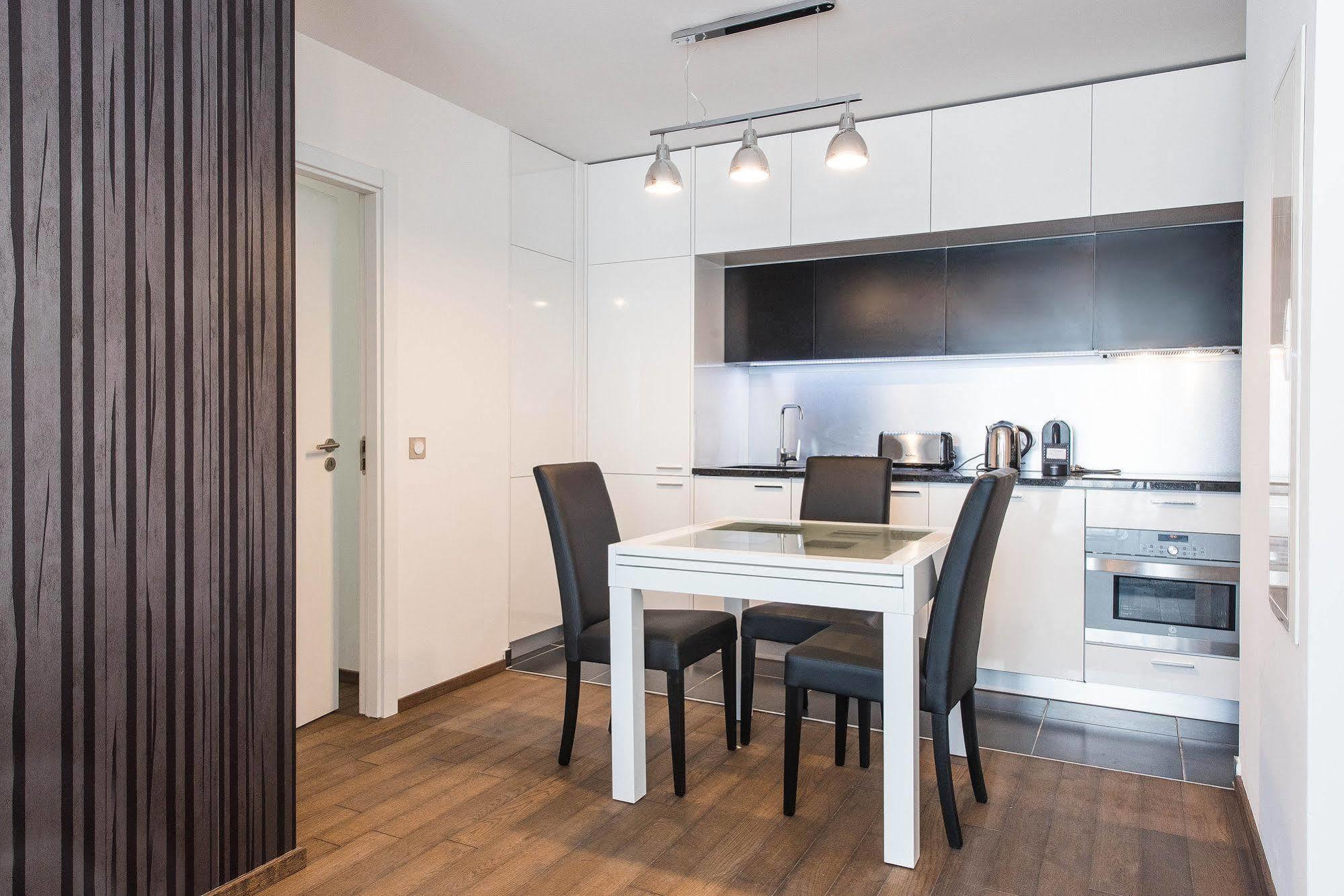 Apartment Clichy *