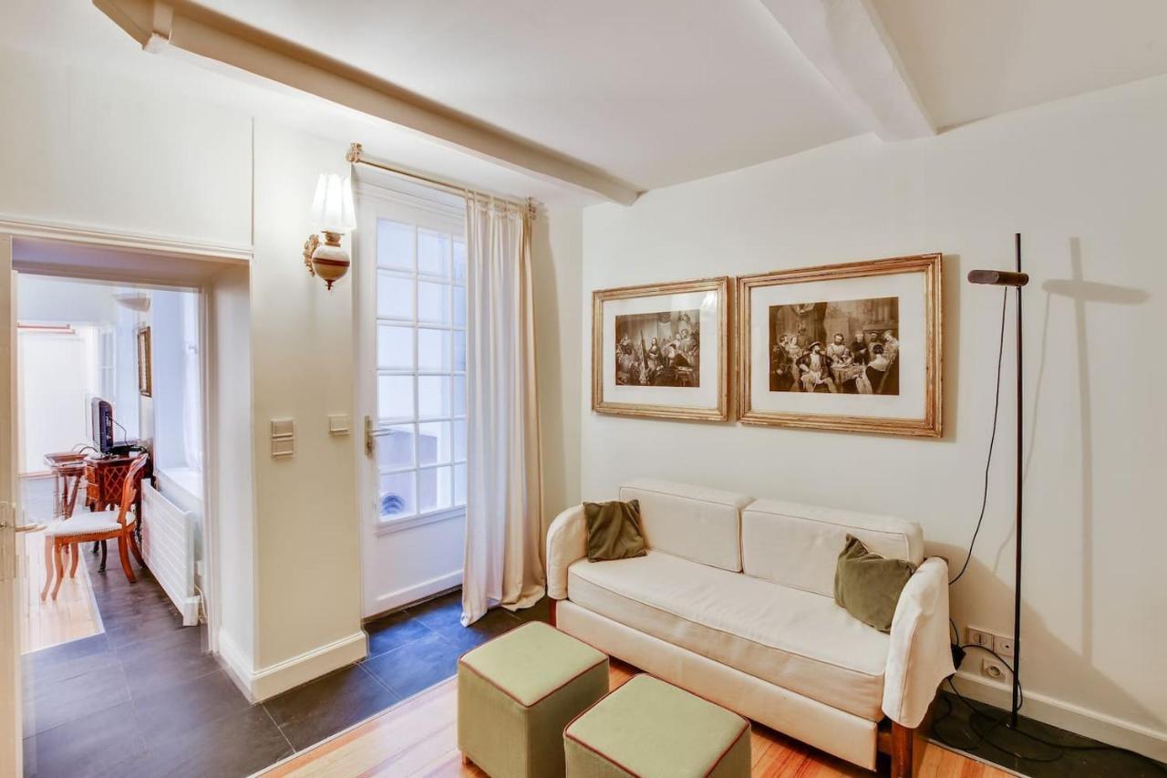 Unit 008 Saint Germain Des Pres Apartment Paris