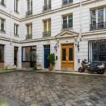 Cmg Temple / Republique
